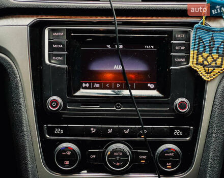 Білий Фольксваген Пассат, об'ємом двигуна 1.8 л та пробігом 214 тис. км за 11700 $, фото 20 на Automoto.ua