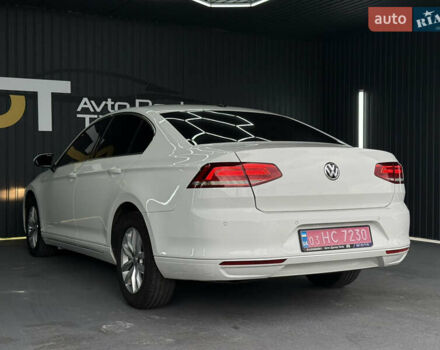 Белый Фольксваген Пассат, объемом двигателя 2 л и пробегом 230 тыс. км за 14900 $, фото 15 на Automoto.ua