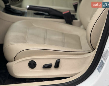 Белый Фольксваген Пассат, объемом двигателя 1.8 л и пробегом 233 тыс. км за 11900 $, фото 21 на Automoto.ua