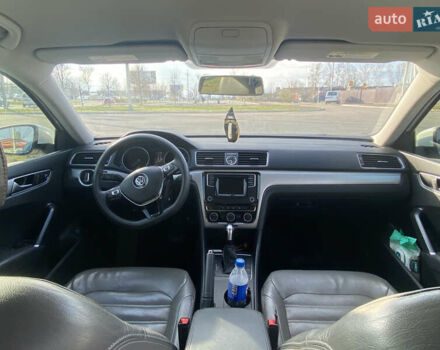 Білий Фольксваген Пассат, об'ємом двигуна 1.8 л та пробігом 240 тис. км за 10200 $, фото 4 на Automoto.ua