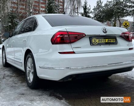 Белый Фольксваген Пассат, объемом двигателя 1.8 л и пробегом 118 тыс. км за 13700 $, фото 4 на Automoto.ua