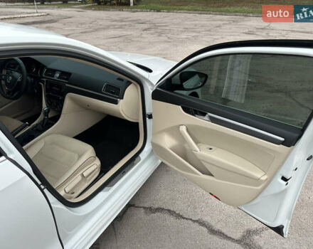 Белый Фольксваген Пассат, объемом двигателя 1.8 л и пробегом 193 тыс. км за 11500 $, фото 24 на Automoto.ua