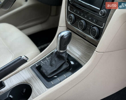 Белый Фольксваген Пассат, объемом двигателя 1.8 л и пробегом 233 тыс. км за 11900 $, фото 33 на Automoto.ua