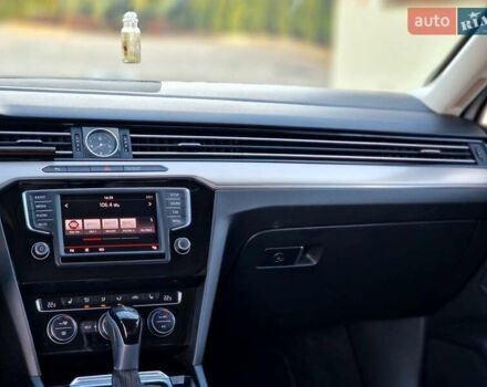 Белый Фольксваген Пассат, объемом двигателя 1.97 л и пробегом 307 тыс. км за 16999 $, фото 63 на Automoto.ua