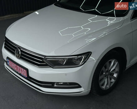 Белый Фольксваген Пассат, объемом двигателя 2 л и пробегом 230 тыс. км за 14900 $, фото 10 на Automoto.ua