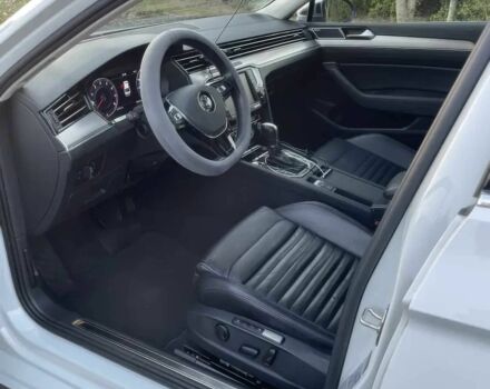 Білий Фольксваген Пассат, об'ємом двигуна 2 л та пробігом 73 тис. км за 8500 $, фото 6 на Automoto.ua