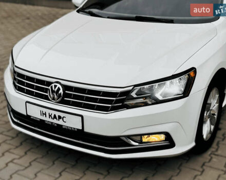 Белый Фольксваген Пассат, объемом двигателя 1.8 л и пробегом 205 тыс. км за 9100 $, фото 6 на Automoto.ua