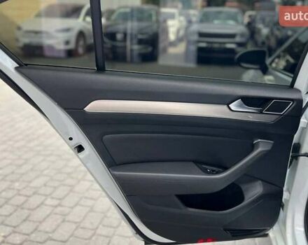 Белый Фольксваген Пассат, объемом двигателя 1.97 л и пробегом 297 тыс. км за 15990 $, фото 21 на Automoto.ua