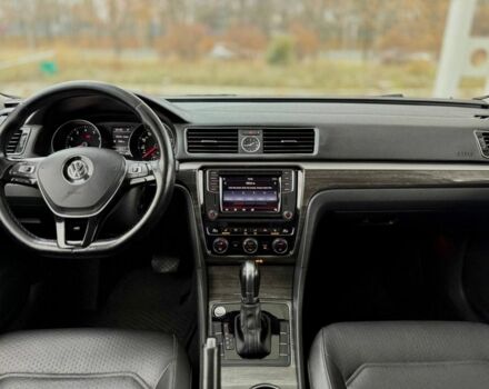 Белый Фольксваген Пассат, объемом двигателя 1.8 л и пробегом 165 тыс. км за 12199 $, фото 14 на Automoto.ua