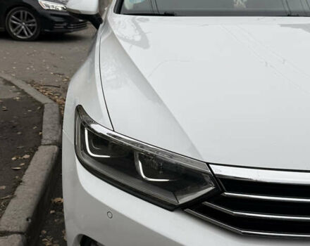 Белый Фольксваген Пассат, объемом двигателя 1.97 л и пробегом 260 тыс. км за 14500 $, фото 29 на Automoto.ua