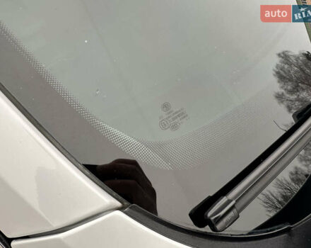 Белый Фольксваген Пассат, объемом двигателя 1.8 л и пробегом 193 тыс. км за 11500 $, фото 26 на Automoto.ua