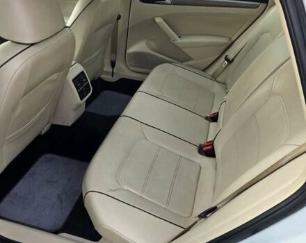 Белый Фольксваген Пассат, объемом двигателя 1.8 л и пробегом 146 тыс. км за 11300 $, фото 11 на Automoto.ua