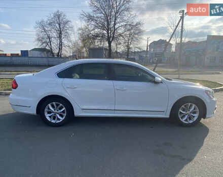 Білий Фольксваген Пассат, об'ємом двигуна 1.8 л та пробігом 240 тис. км за 10200 $, фото 2 на Automoto.ua