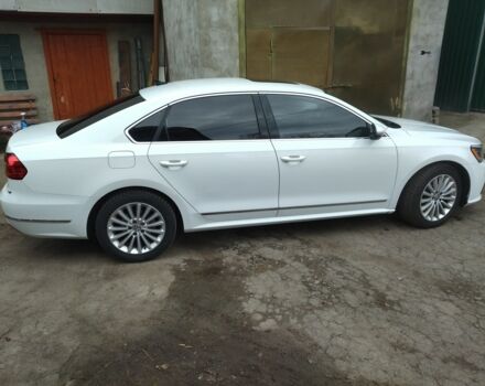 Белый Фольксваген Пассат, объемом двигателя 1.8 л и пробегом 168 тыс. км за 12700 $, фото 1 на Automoto.ua