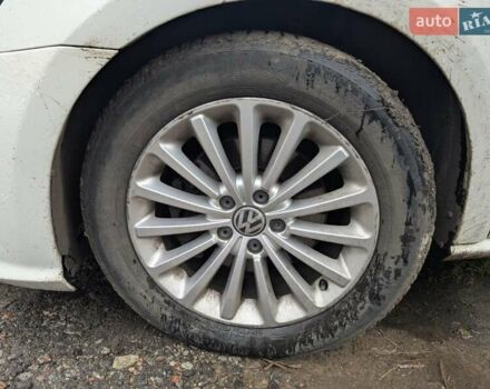 Білий Фольксваген Пассат, об'ємом двигуна 1.8 л та пробігом 101 тис. км за 13500 $, фото 30 на Automoto.ua