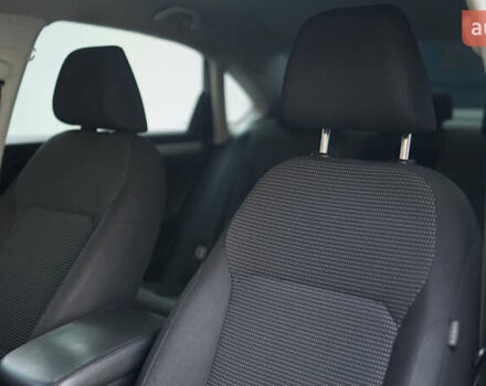 Білий Фольксваген Пассат, об'ємом двигуна 1.8 л та пробігом 204 тис. км за 12000 $, фото 18 на Automoto.ua