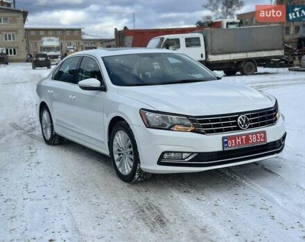 Белый Фольксваген Пассат, объемом двигателя 1.8 л и пробегом 155 тыс. км за 11900 $, фото 4 на Automoto.ua
