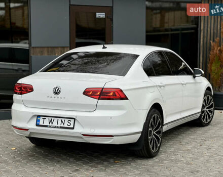 Білий Фольксваген Пассат, об'ємом двигуна 1.4 л та пробігом 248 тис. км за 14500 $, фото 3 на Automoto.ua