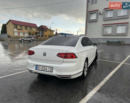 Белый Фольксваген Пассат, объемом двигателя 1.97 л и пробегом 206 тыс. км за 25000 $, фото 10 на Automoto.ua