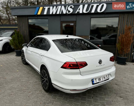 Білий Фольксваген Пассат, об'ємом двигуна 1.4 л та пробігом 248 тис. км за 14500 $, фото 21 на Automoto.ua