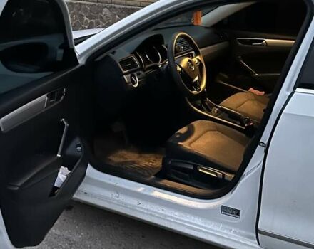 Белый Фольксваген Пассат, объемом двигателя 1.8 л и пробегом 249 тыс. км за 10200 $, фото 8 на Automoto.ua