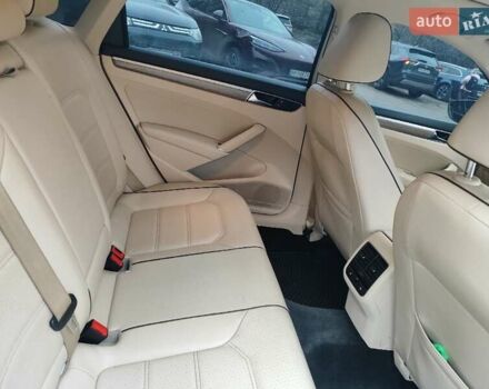 Белый Фольксваген Пассат, объемом двигателя 1.8 л и пробегом 182 тыс. км за 13500 $, фото 16 на Automoto.ua