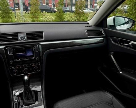 Білий Фольксваген Пассат, об'ємом двигуна 1.8 л та пробігом 107 тис. км за 13400 $, фото 15 на Automoto.ua