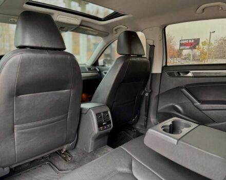 Белый Фольксваген Пассат, объемом двигателя 1.8 л и пробегом 165 тыс. км за 12199 $, фото 9 на Automoto.ua