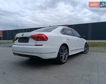 Белый Фольксваген Пассат, объемом двигателя 1.8 л и пробегом 161 тыс. км за 13499 $, фото 10 на Automoto.ua