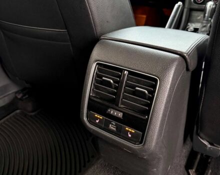 Белый Фольксваген Пассат, объемом двигателя 1.8 л и пробегом 165 тыс. км за 12199 $, фото 17 на Automoto.ua