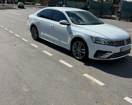 Белый Фольксваген Пассат, объемом двигателя 1.8 л и пробегом 170 тыс. км за 14700 $, фото 3 на Automoto.ua