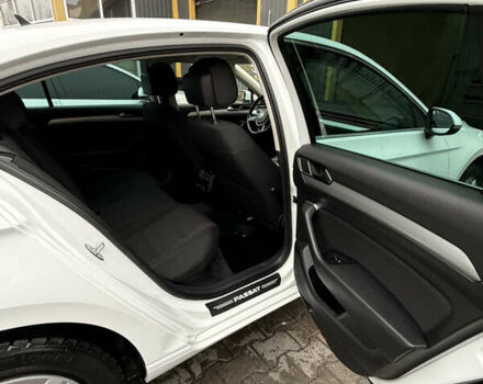 Белый Фольксваген Пассат, объемом двигателя 1.97 л и пробегом 260 тыс. км за 14500 $, фото 13 на Automoto.ua