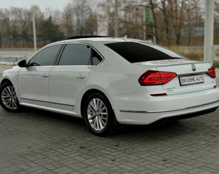 Белый Фольксваген Пассат, объемом двигателя 1.8 л и пробегом 165 тыс. км за 12199 $, фото 6 на Automoto.ua