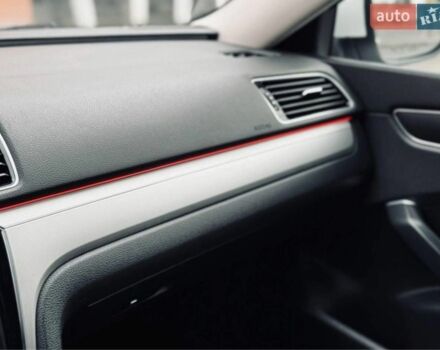 Белый Фольксваген Пассат, объемом двигателя 1.8 л и пробегом 224 тыс. км за 10000 $, фото 7 на Automoto.ua