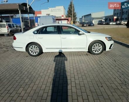 Білий Фольксваген Пассат, об'ємом двигуна 1.8 л та пробігом 234 тис. км за 10200 $, фото 3 на Automoto.ua