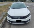 Белый Фольксваген Пассат, объемом двигателя 1.8 л и пробегом 100 тыс. км за 12500 $, фото 1 на Automoto.ua