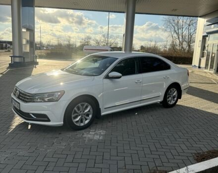 Белый Фольксваген Пассат, объемом двигателя 1.8 л и пробегом 107 тыс. км за 12300 $, фото 1 на Automoto.ua