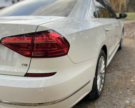 Фольксваген Пассат 2016 в Киеве на Automoto.ua Белый Фольксваген Пассат, объемом двигателя 1.8 л и пробегом 160 тыс. км за 11000 $, фото 4 на Automoto.ua