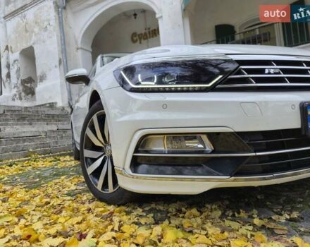 Белый Фольксваген Пассат, объемом двигателя 1.8 л и пробегом 255 тыс. км за 18200 $, фото 4 на Automoto.ua