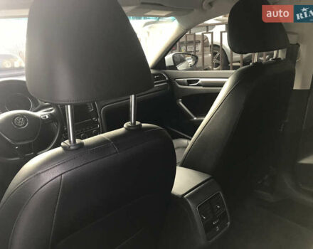 Белый Фольксваген Пассат, объемом двигателя 1.8 л и пробегом 87 тыс. км за 13000 $, фото 3 на Automoto.ua