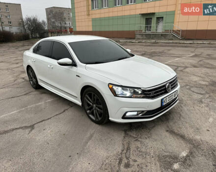 Белый Фольксваген Пассат, объемом двигателя 1.8 л и пробегом 193 тыс. км за 11500 $, фото 10 на Automoto.ua