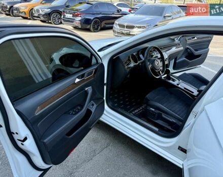 Білий Фольксваген Пассат, об'ємом двигуна 1.97 л та пробігом 174 тис. км за 21500 $, фото 26 на Automoto.ua