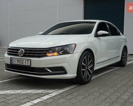 Білий Фольксваген Пассат, об'ємом двигуна 1.8 л та пробігом 204 тис. км за 12000 $, фото 1 на Automoto.ua