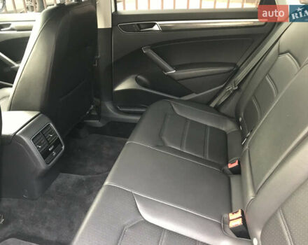 Белый Фольксваген Пассат, объемом двигателя 1.8 л и пробегом 87 тыс. км за 13000 $, фото 4 на Automoto.ua