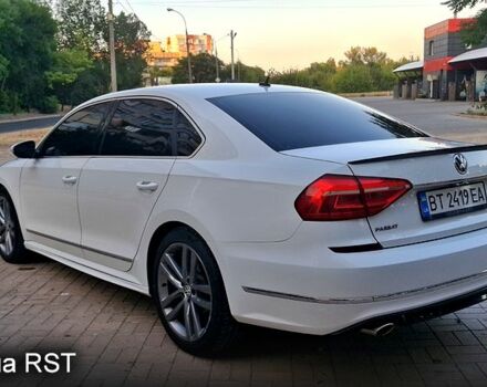 Білий Фольксваген Пассат, об'ємом двигуна 1.8 л та пробігом 141 тис. км за 13000 $, фото 5 на Automoto.ua