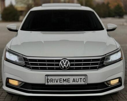 Белый Фольксваген Пассат, объемом двигателя 1.8 л и пробегом 165 тыс. км за 12199 $, фото 1 на Automoto.ua