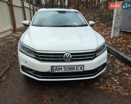 Белый Фольксваген Пассат, объемом двигателя 1.8 л и пробегом 182 тыс. км за 13500 $, фото 2 на Automoto.ua