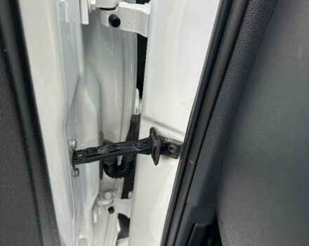 Белый Фольксваген Пассат, объемом двигателя 1.8 л и пробегом 107 тыс. км за 286 $, фото 19 на Automoto.ua