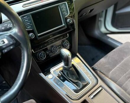 Белый Фольксваген Пассат, объемом двигателя 1.97 л и пробегом 206 тыс. км за 18000 $, фото 9 на Automoto.ua