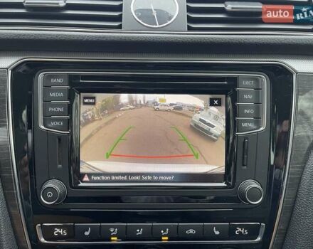 Белый Фольксваген Пассат, объемом двигателя 1.8 л и пробегом 218 тыс. км за 13500 $, фото 15 на Automoto.ua